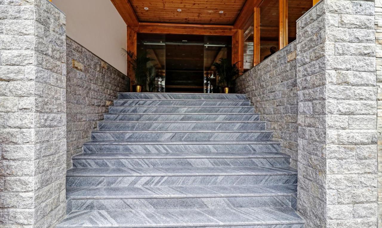 Treebo Premium Sattva With Mountain View Manāli Exterior foto