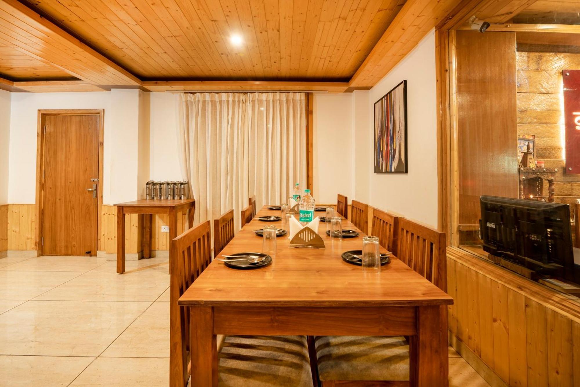 Treebo Premium Sattva With Mountain View Manāli Exterior foto