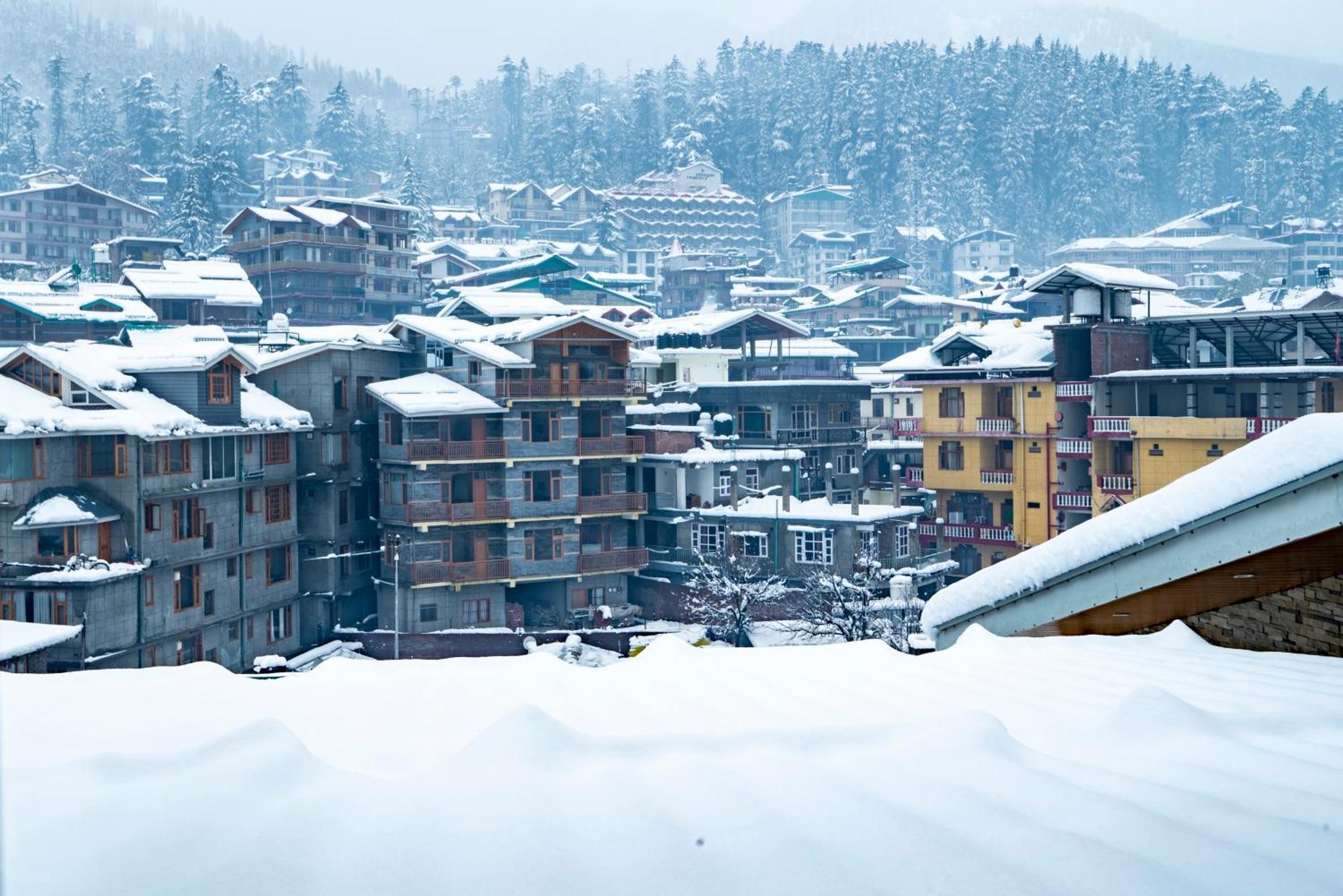 Treebo Premium Sattva With Mountain View Manāli Exterior foto