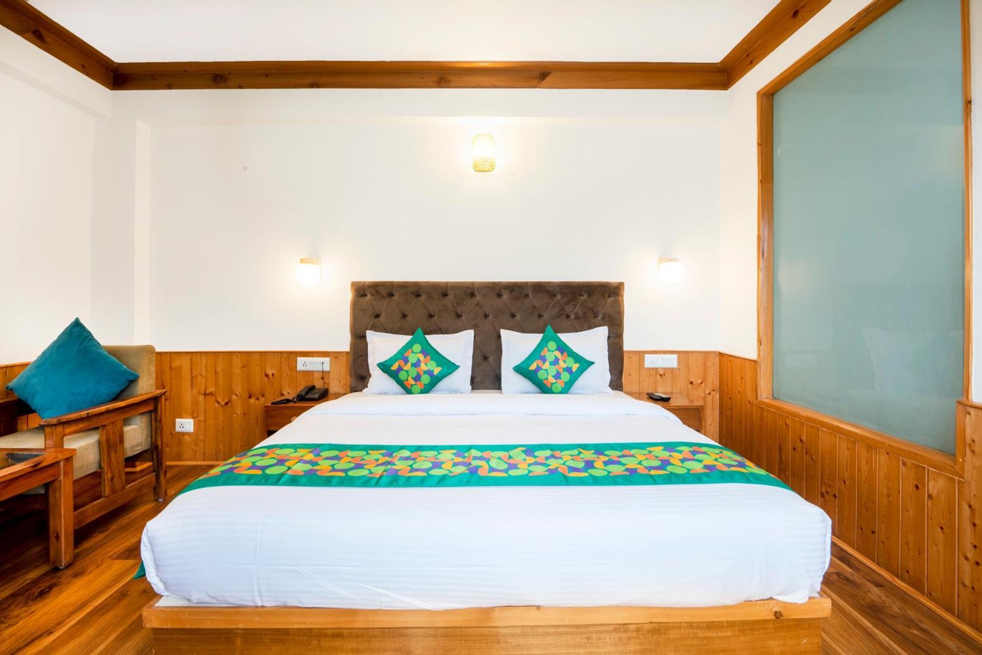 Treebo Premium Sattva With Mountain View Manāli Exterior foto