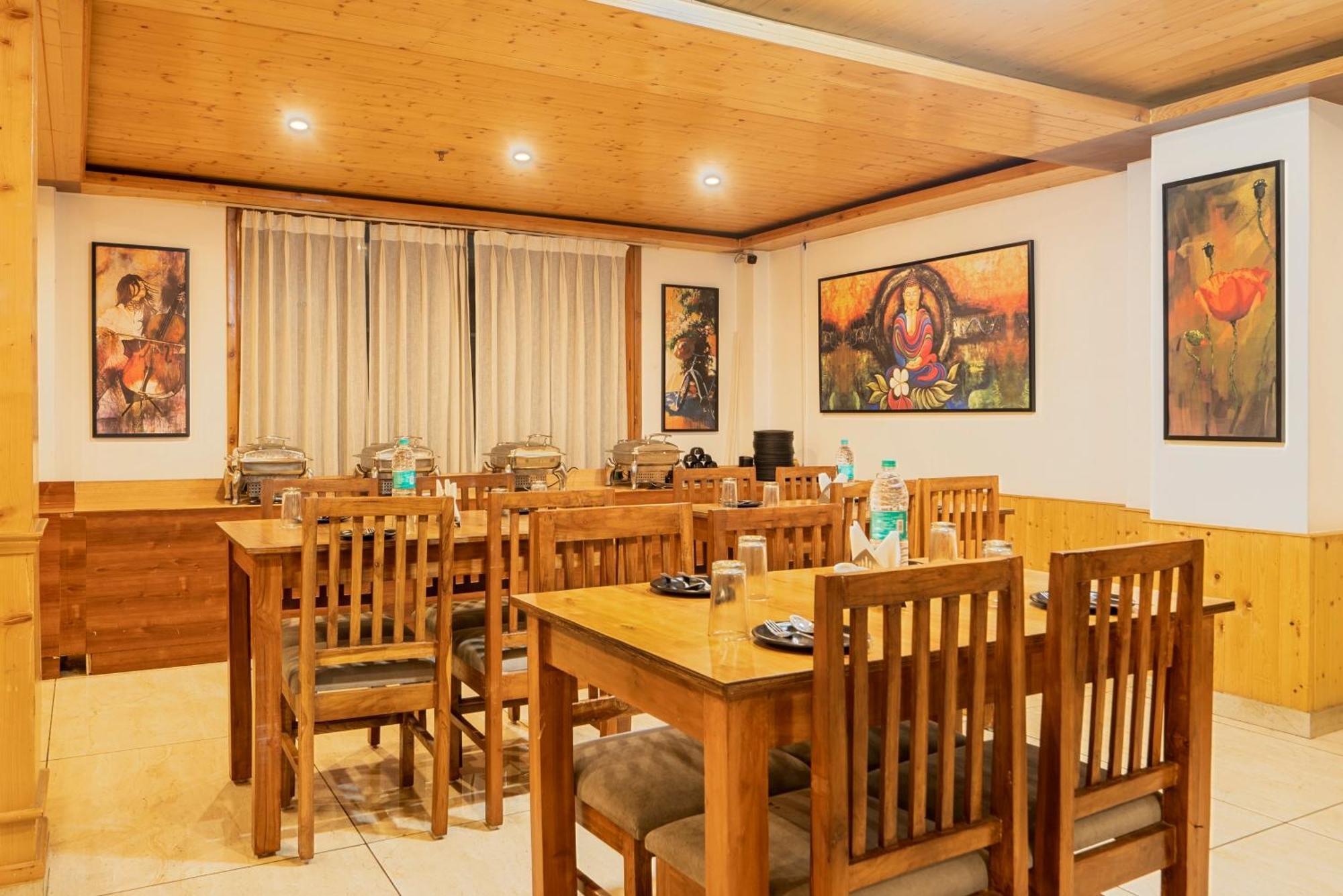 Treebo Premium Sattva With Mountain View Manāli Exterior foto
